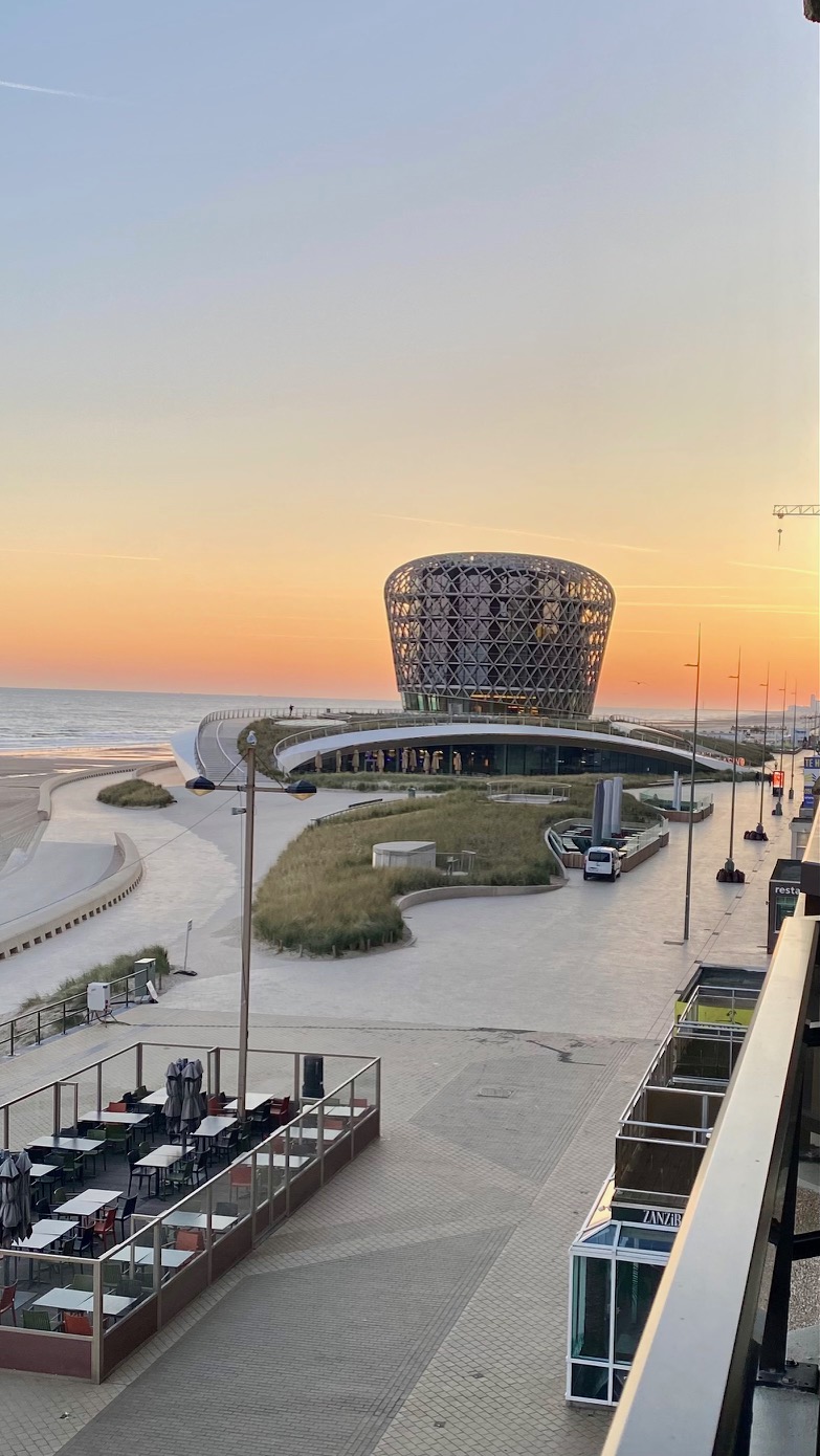 Ontdek en beleef - Bara, vakantieverhuur met zeezicht Uitzicht vanuit ons appartement Royal Middelkerke op 't Zilt